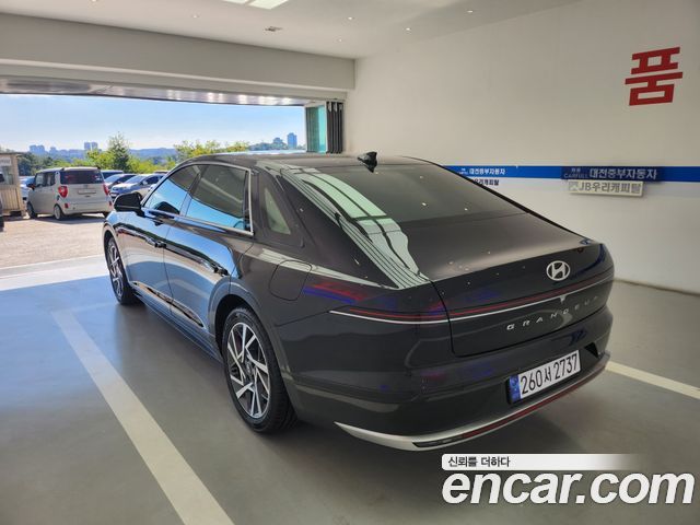 Hyundai Grandeur (GN7) 3.5 LPG 2WD Exclusive 2023 — фото 16