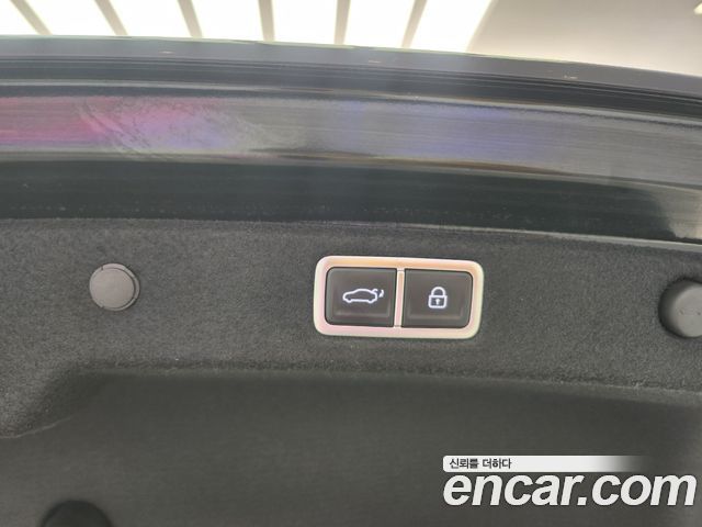 Hyundai Grandeur (GN7) 3.5 LPG 2WD Exclusive 2023 — фото 18
