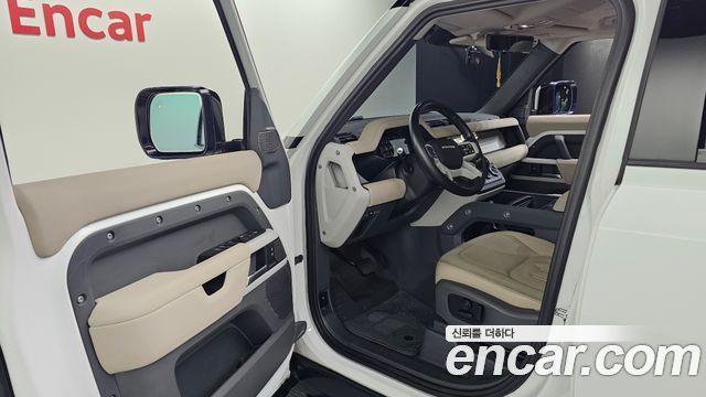 Land Rover Defender (L663) 110 D240 SE 2020 — фото 10