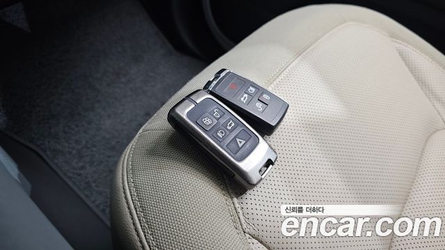 Land Rover Defender (L663) 110 D240 SE 2020 — фото 19