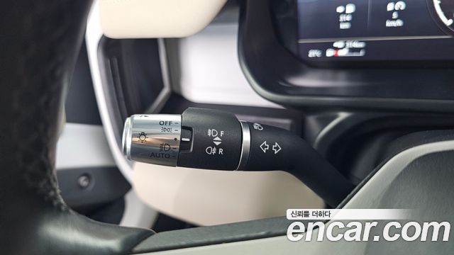 Land Rover Defender (L663) 110 D240 SE 2020 — фото 35