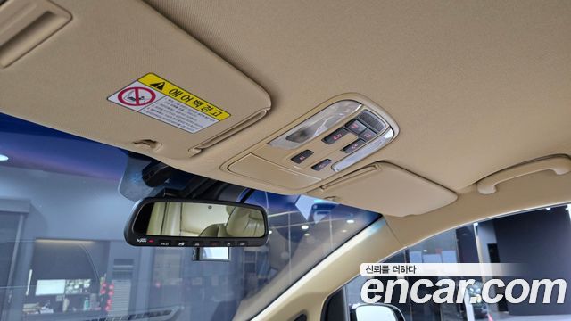Kia Carnival Gasoline 9-seater Hi-Limousine Noblesse 2018 — фото 18
