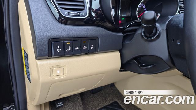 Kia Carnival Gasoline 9-seater Hi-Limousine Noblesse 2018 — фото 19