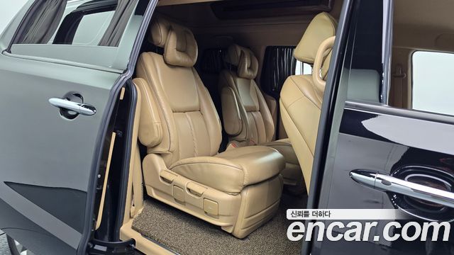 Kia Carnival Gasoline 9-seater Hi-Limousine Noblesse 2018 — фото 26