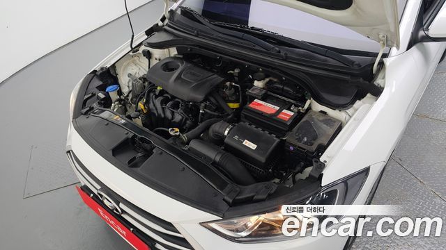 Hyundai Avante (AD) 1.6 GDI Value Plus 2018 — фото 6