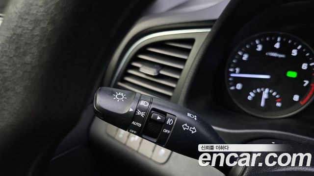 Hyundai Avante (AD) 1.6 GDI Value Plus 2018 — фото 16