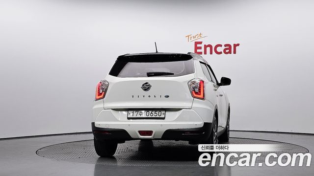 KG Mobility (SsangYong) Tivoli Diesel LX 2WD 2016 — фото 4