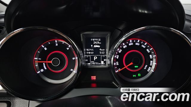 KG Mobility (SsangYong) Tivoli Diesel LX 2WD 2016 — фото 8