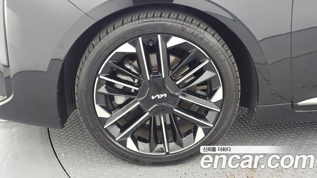 Kia K8 2.5 Gasoline 2WD Signature 2025 — фото 5