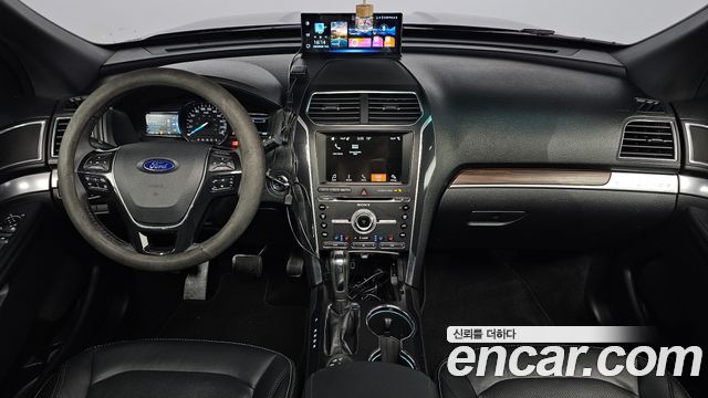 Ford Explorer 2.3 Limited 4WD 5th 2017 — фото 7