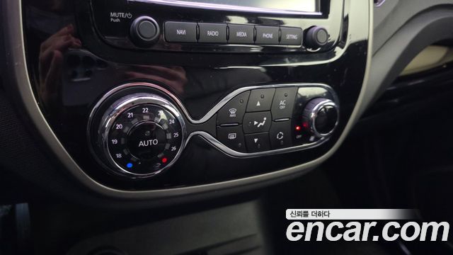 Renault Korea QM3 LE 2014 — фото 17