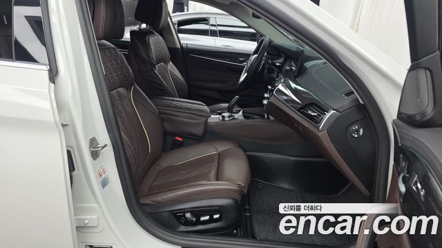 BMW 5 Series (G30) 530e Luxury 2023 — фото 15