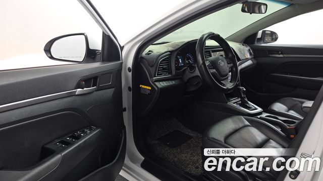 Hyundai Avante (AD) 1.6 GDI Modern 2016 — фото 10