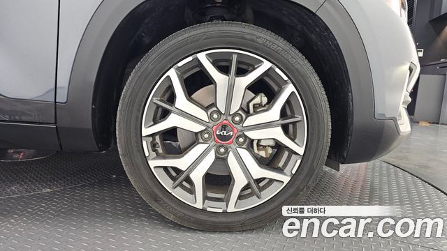 Kia Seltos Gasoline 1.6 Turbo 2WD Signature 2023 — фото 21