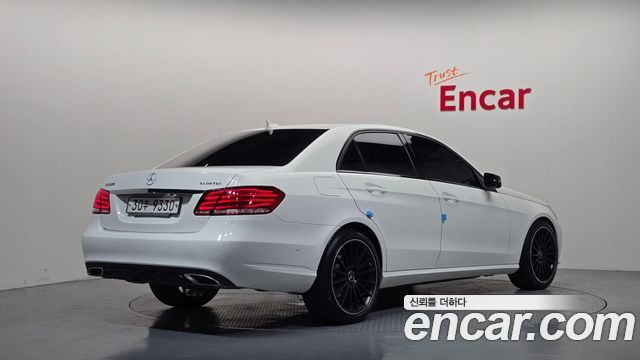 Mercedes-Benz E-Class (W212) E220 Bluetec Avantgarde Sport 2016 — фото 2