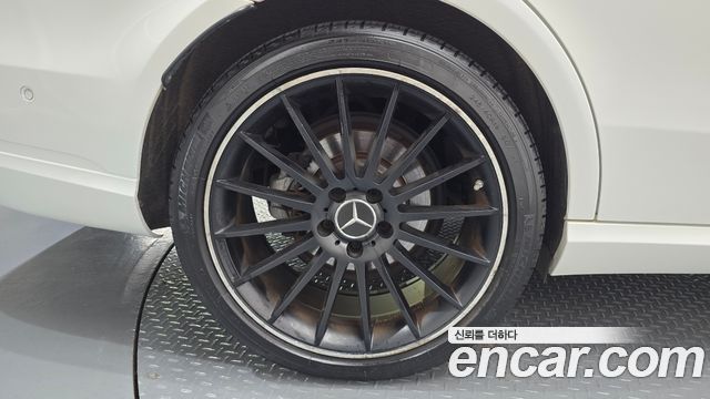 Mercedes-Benz E-Class (W212) E220 Bluetec Avantgarde Sport 2016 — фото 5