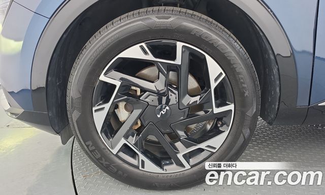 Kia Sportage (V) Diesel 2.0 2WD Prestige 2022 — фото 5