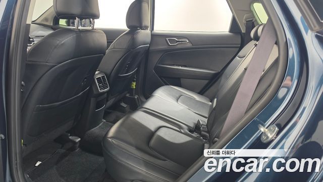 Kia Sportage (V) Diesel 2.0 2WD Prestige 2022 — фото 11