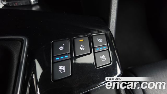 Kia Sportage (V) Diesel 2.0 2WD Prestige 2022 — фото 12