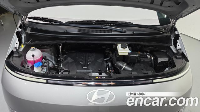 Hyundai Staria L3.5 Tourer 11-Seater Modern 2025 — фото 6