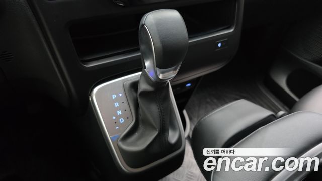 Hyundai Staria L3.5 Tourer 11-Seater Modern 2025 — фото 9
