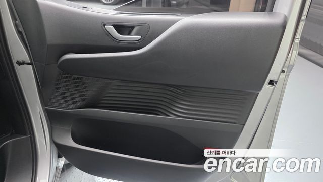 Hyundai Staria L3.5 Tourer 11-Seater Modern 2025 — фото 25