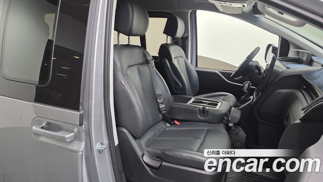 Hyundai Staria L3.5 Tourer 11-Seater Modern 2025 — фото 26