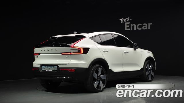 Volvo C40 Recharge Twin Ultimate 2023 — фото 2