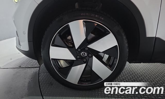 Volvo C40 Recharge Twin Ultimate 2023 — фото 5