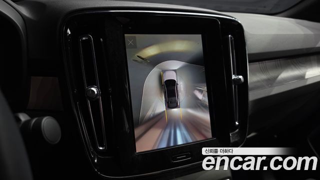 Volvo C40 Recharge Twin Ultimate 2023 — фото 15