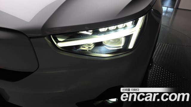 Volvo C40 Recharge Twin Ultimate 2023 — фото 22