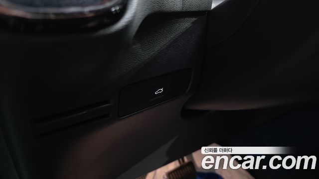 Volvo C40 Recharge Twin Ultimate 2023 — фото 29