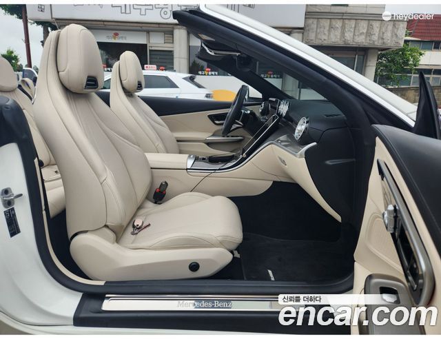 Mercedes-Benz CLE-Class (C236) CLE200 Cabriolet 2025 — фото 6