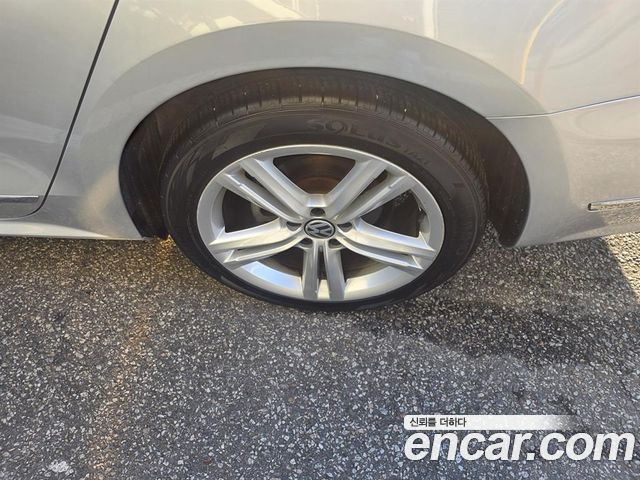 Volkswagen Passat 2.0 TDI B7 2015 — фото 23