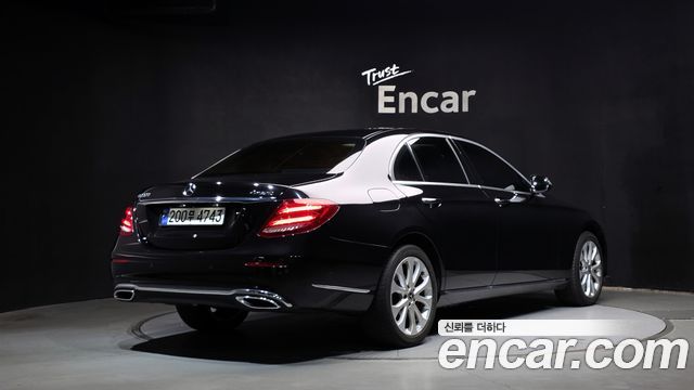 Mercedes-Benz E-Class (W213) E220d 4MATIC Exclusive 2017 — фото 2