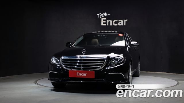 Mercedes-Benz E-Class (W213) E220d 4MATIC Exclusive 2017 — фото 3