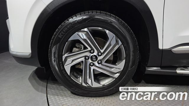 Hyundai Santa Fe Diesel 2.2 2WD Prestige 2021 — фото 5