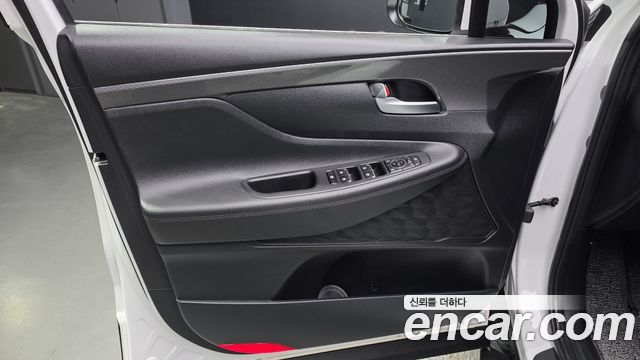 Hyundai Santa Fe Diesel 2.2 2WD Prestige 2021 — фото 24