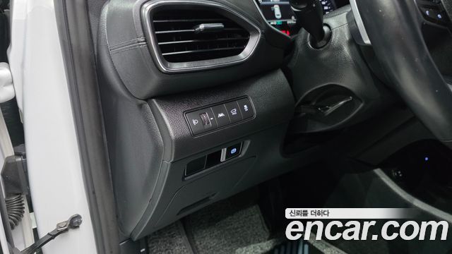 Hyundai Santa Fe Diesel 2.2 2WD Prestige 2021 — фото 27