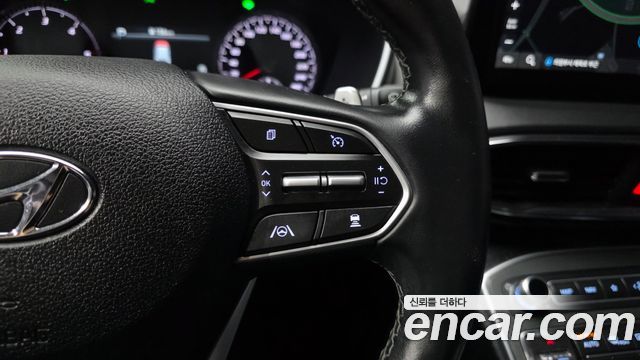 Hyundai Santa Fe Diesel 2.2 2WD Prestige 2021 — фото 32