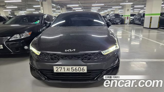Kia K5 (III) 2.0 Prestige 2023 — фото 1