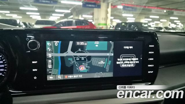 Kia K5 (III) 2.0 Prestige 2023 — фото 9