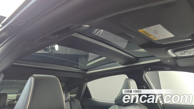 Toyota Crown Crossover 2.4 4WD Dual Boost HYbrid 2026 — фото 17