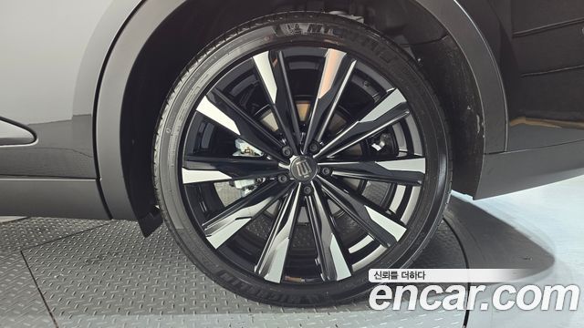 Toyota Crown Crossover 2.4 4WD Dual Boost HYbrid 2026 — фото 21