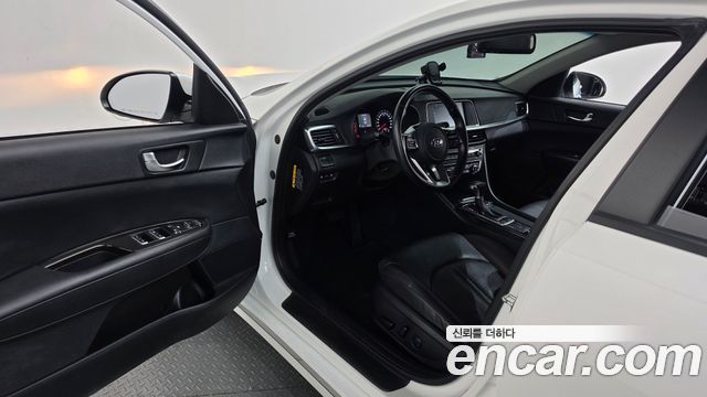 Kia K5 (II) 2.0 Prestige 2019 — фото 10