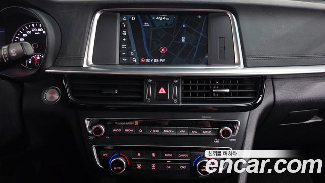 Kia K5 (II) 2.0 Prestige 2019 — фото 12