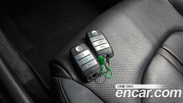 Kia K5 (II) 2.0 Prestige 2019 — фото 15