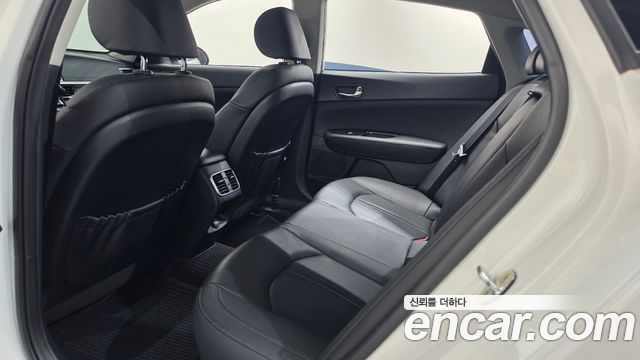 Kia K5 (II) 2.0 Prestige 2019 — фото 18