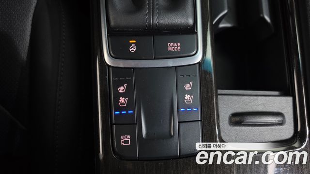 Kia K5 (II) 2.0 Prestige 2019 — фото 31