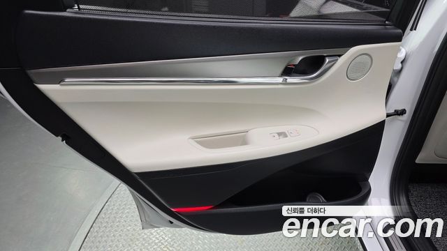 Hyundai Grandeur (IG) 2.5 Le Blanc 2023 — фото 25
